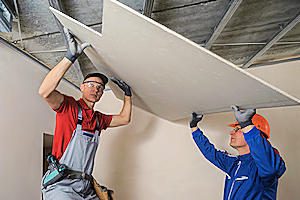 10 Étapes à suivre pour poser un plafond correctement à Villers-en-Arthies